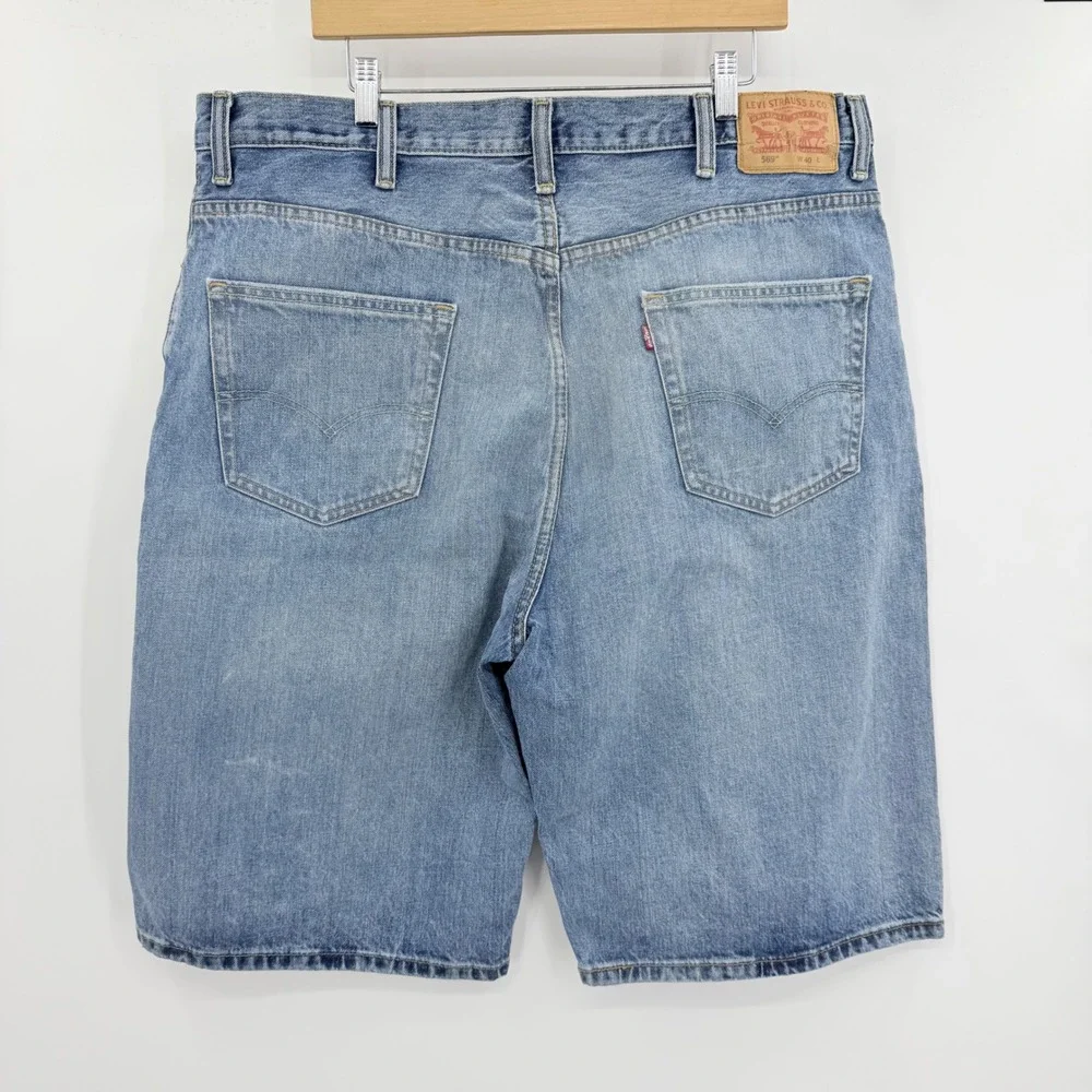 Levis levi 569